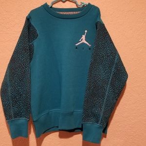Jordan sweater new with out tag size S 8-10